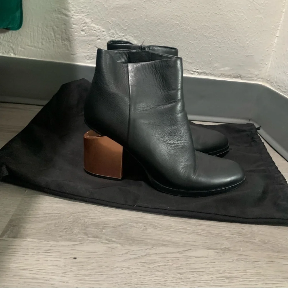 ✅ Alexander Wang Ankle Bootie Gabi Metallic Rose Gold Cutout Heel Black Leather